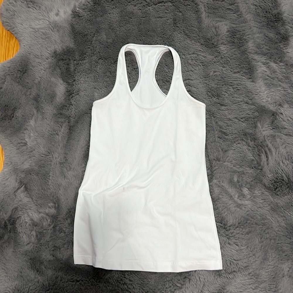 Lululemon tank top - size M